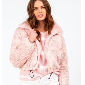 Fluffy cropped faux fur jacket